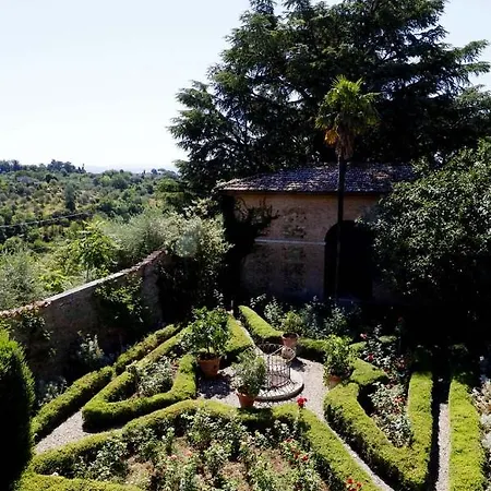 La Strega Villa