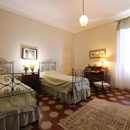 La Strega Villa Sienne